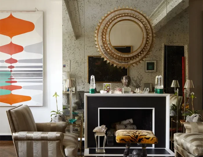 Зеркало в гостиной