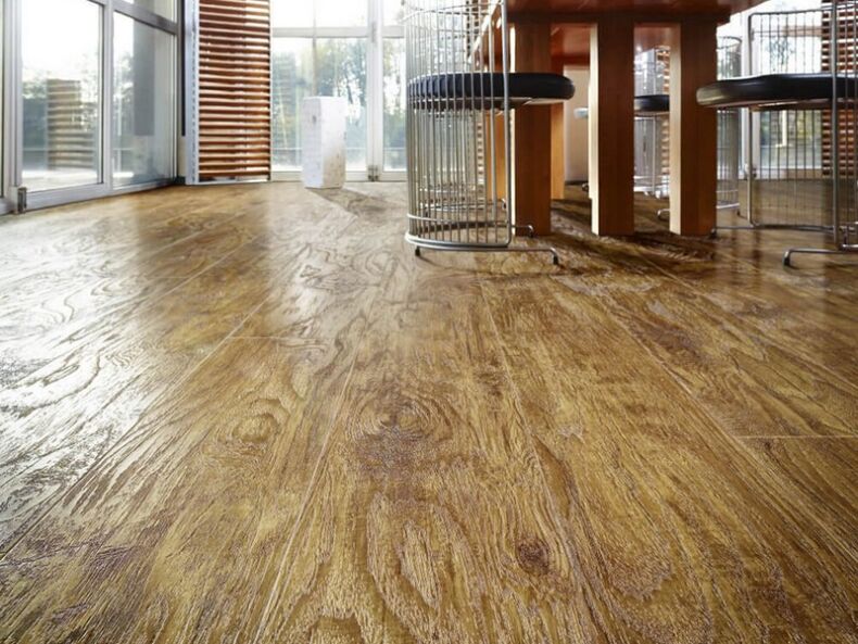 Кварцвиниловая плитка для пола: 150+ фото, все плюсы и минусы материала