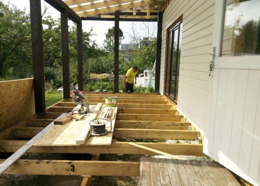 Веранда к дому своими руками: пошаговая инструкция и фотоидеи